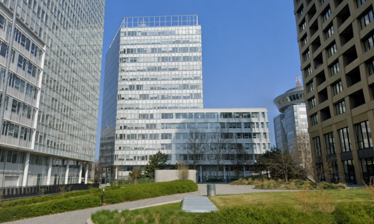 Apollo Business Center II – E