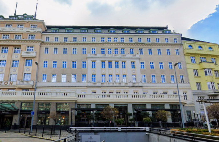 Carlton – Savoy 6
