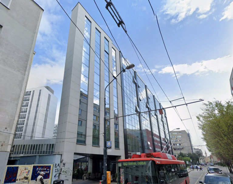 Cintorínska 3 – 9