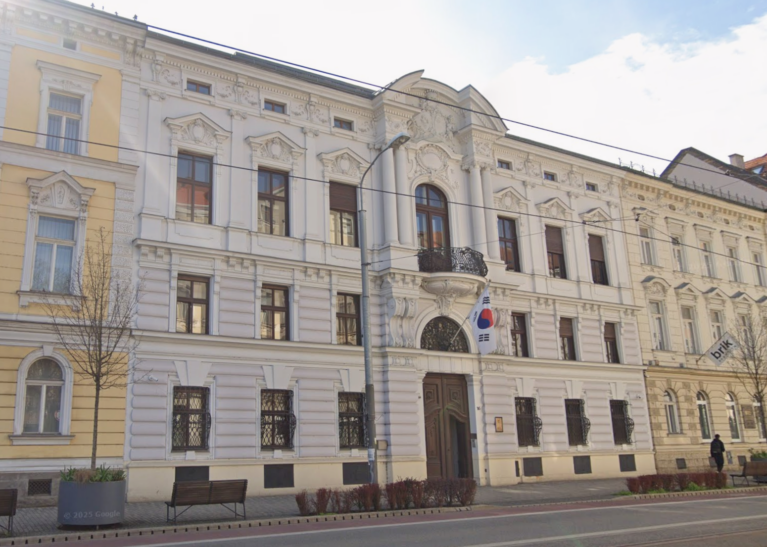VIDOR PALACE